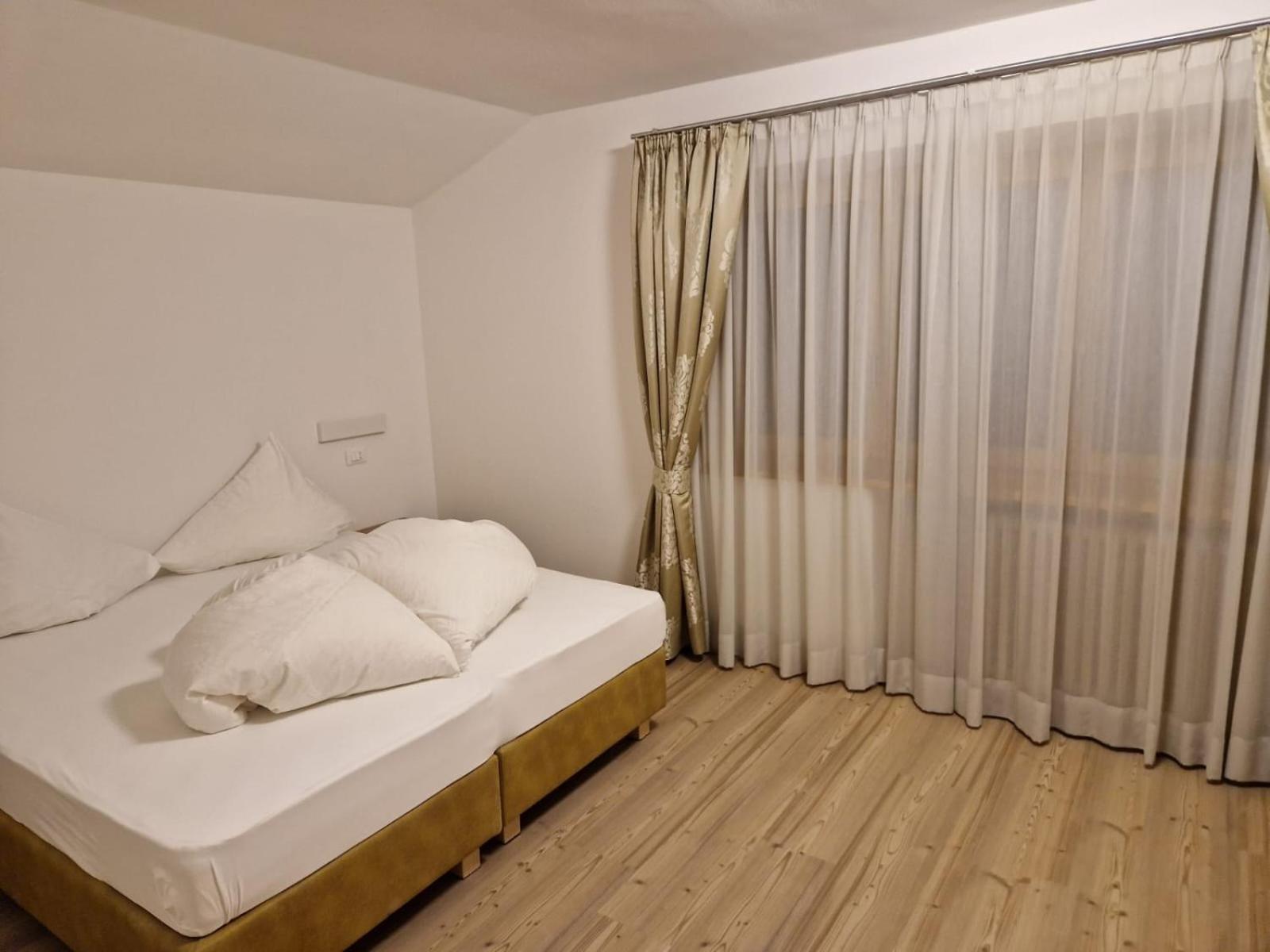 Apartment Aghel Ортізеї Екстер'єр фото